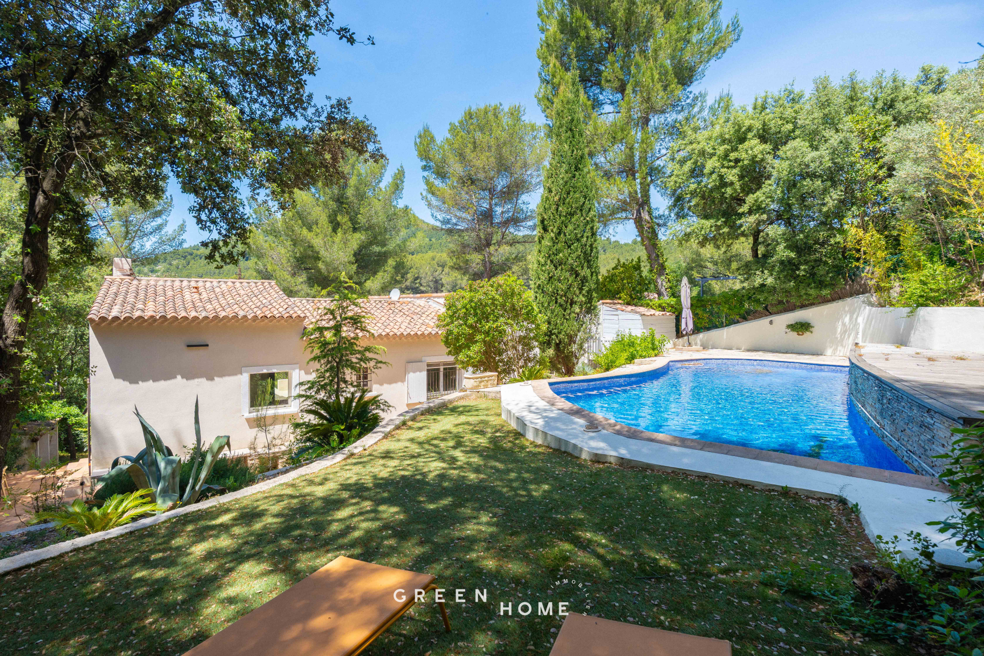 Achat Aubagne - Vendu