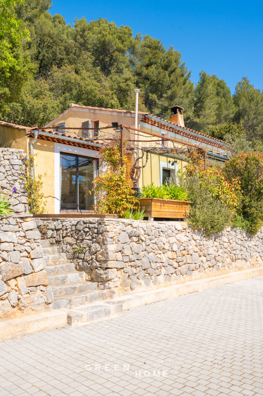 Achat Cuges-les-Pins - Vendu